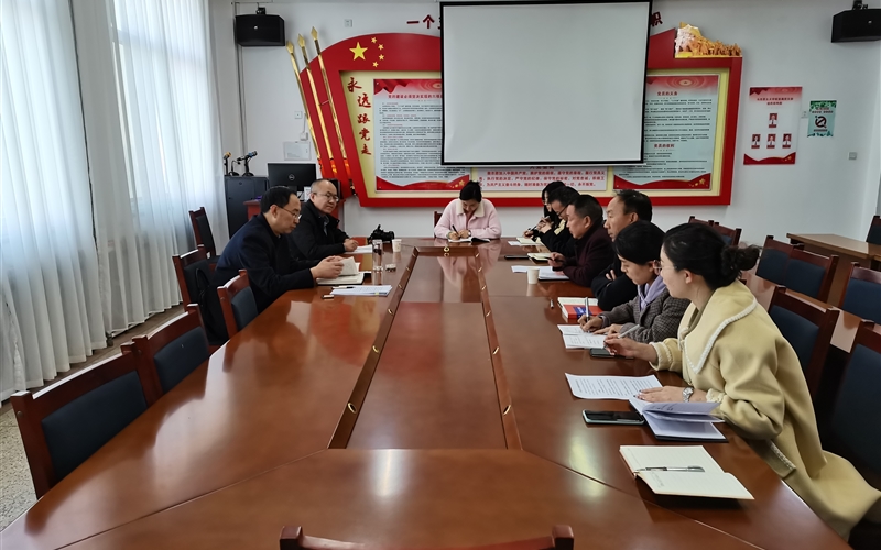 學(xué)校黨委書記王宏到馬克思主義學(xué)院調(diào)研暨召開現(xiàn)場(chǎng)辦公會(huì)